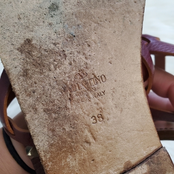 Valentino Garavani stud wrap sandals - Picture 9 of 9